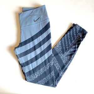 Nike Legendary Striped Leggings